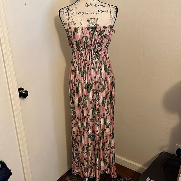 Zara Dresses & Skirts - Zara Printed Pleated Multi Print Floral Contemporary Feminine Cottage Core Dress